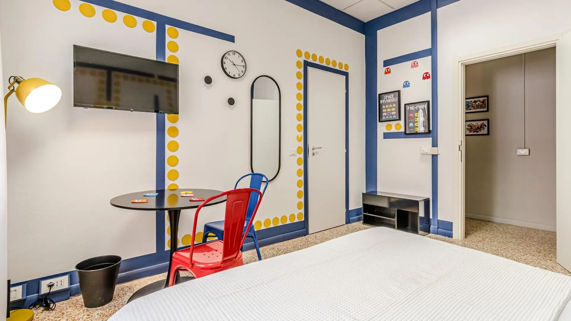 Game Rooms Experience Livorno 0*,  Italien